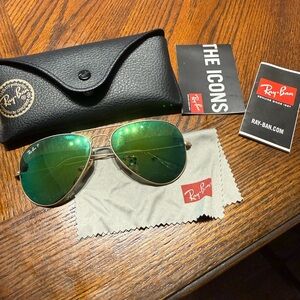 Ray-Ban Polarized Green Aviator Sunglasses